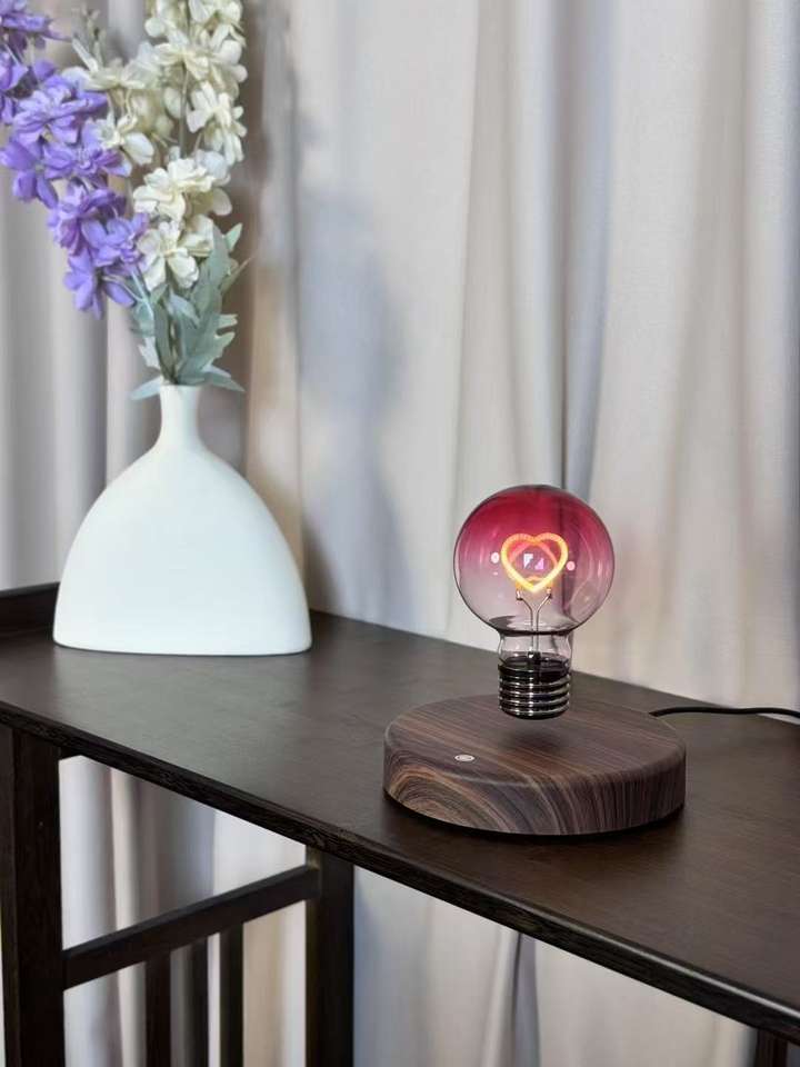 Magnetic Levitation Heart-shaped  rainbow  Suspended  Decorative Bulb